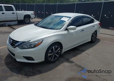 2016 Nissan Altima 2.5 Sr z USA, uszkodzony, nr VIN 1N4AL3APXGC175833